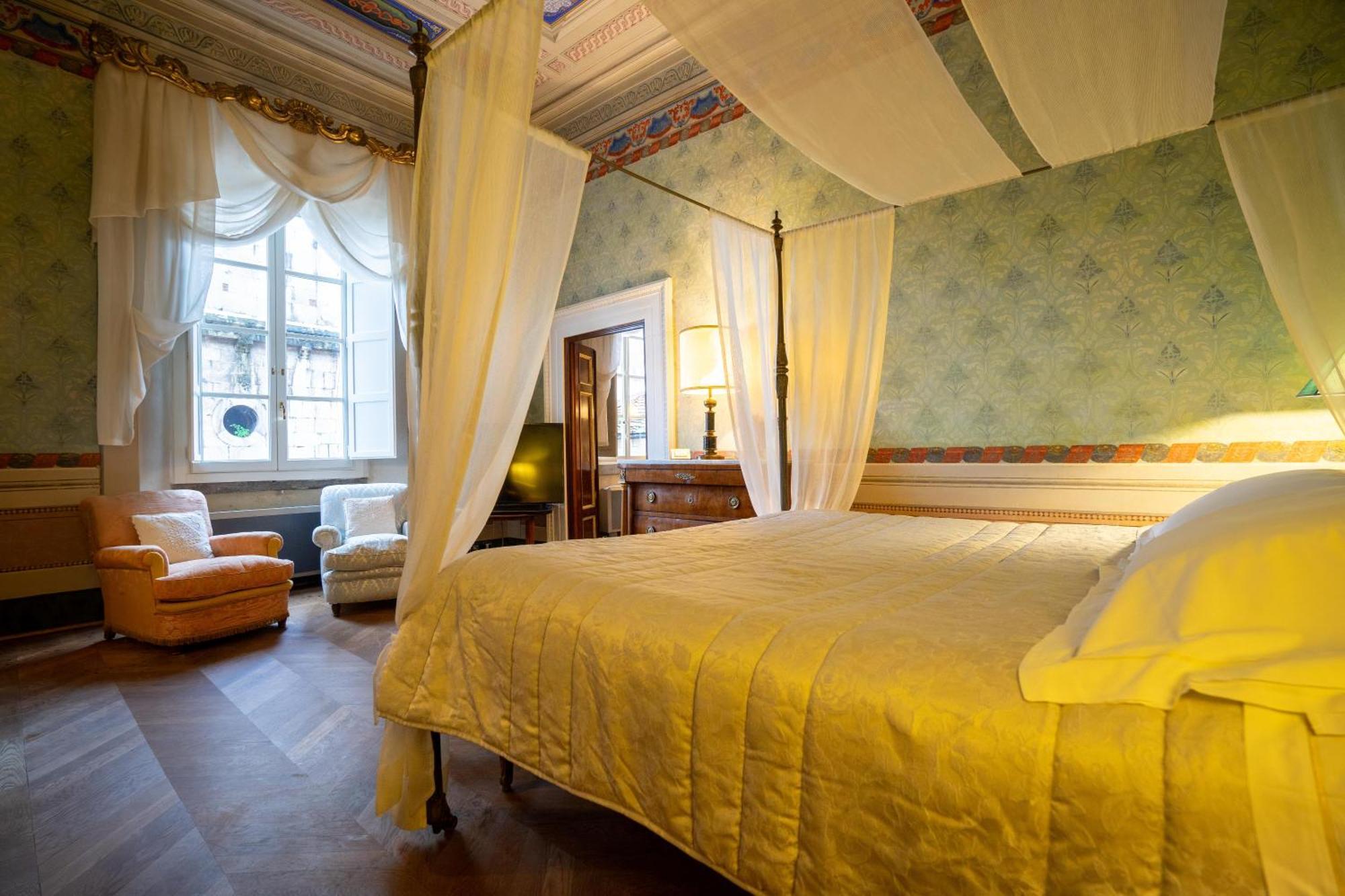 Palazzo Rocchi - Residenza D'Epoca Bed & Breakfast Lucca Dış mekan fotoğraf